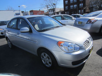 2011 Hyundai Accent  GLS