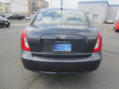 2011 Hyundai Accent GLS