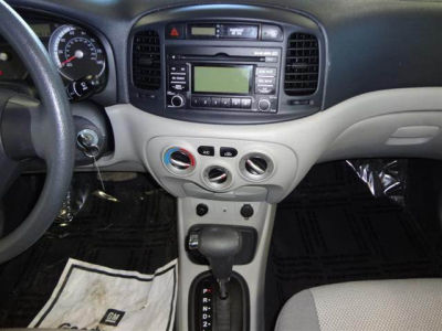2009 Hyundai Accent  GLS