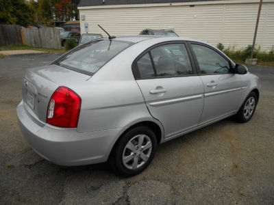 2009 Hyundai Accent  GLS