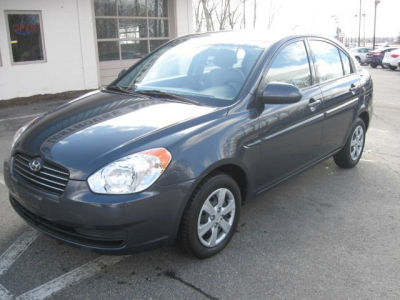 2009 Hyundai Accent  GLS