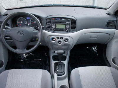 2010 Hyundai Accent  GLS