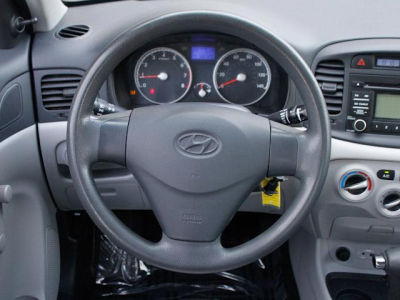 2010 Hyundai Accent  GLS