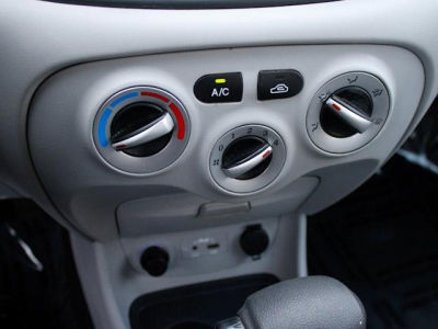 2010 Hyundai Accent  GLS