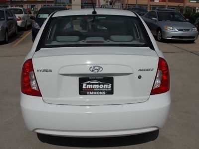 2010 Hyundai Accent  GLS