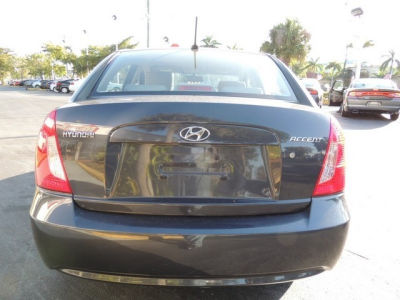 2011 Hyundai Accent GLS