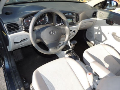 2011 Hyundai Accent GLS
