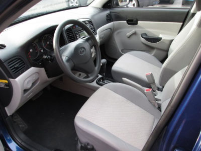 2010 Hyundai Accent  GLS