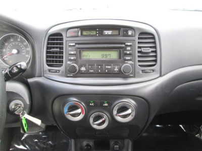 2008 Hyundai Accent  GS