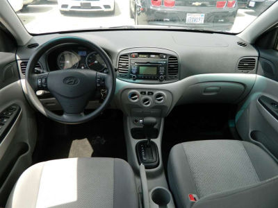 2011 Hyundai Accent  GLS