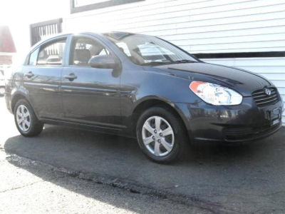 2009 Hyundai Accent  GLS