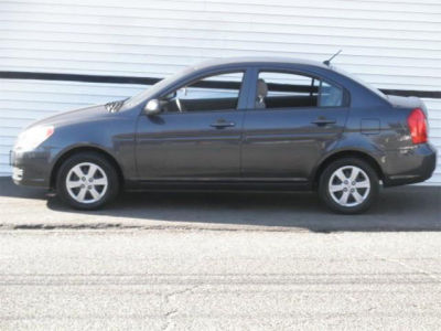 2009 Hyundai Accent  GLS