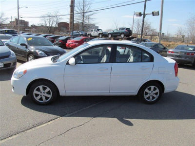 2009 Hyundai Accent  GLS