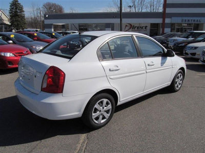 2009 Hyundai Accent  GLS