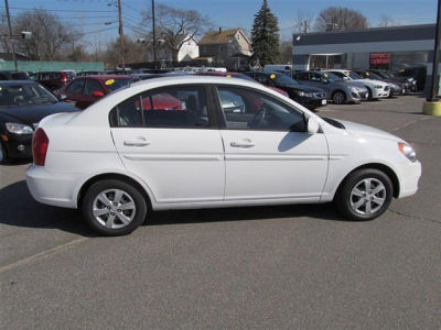 2009 Hyundai Accent  GLS