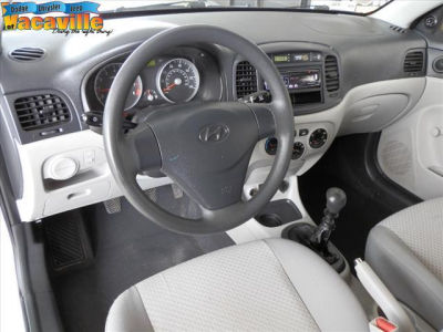 2009 Hyundai Accent  GS