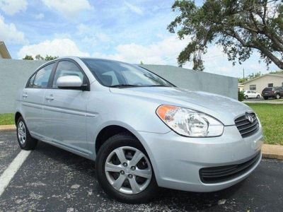 2011 Hyundai Accent GLS