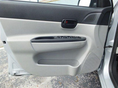 2011 Hyundai Accent  GLS