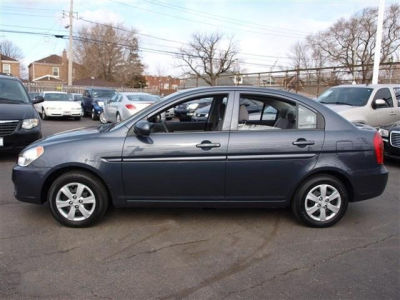 2010 Hyundai Accent GLS