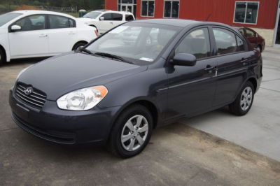 2010 Hyundai Accent GLS