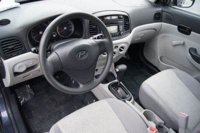 2010 Hyundai Accent GLS