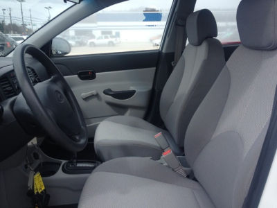 2009 Hyundai Accent GLS