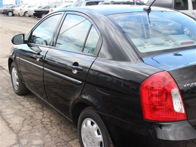 2010 Hyundai Accent GLS