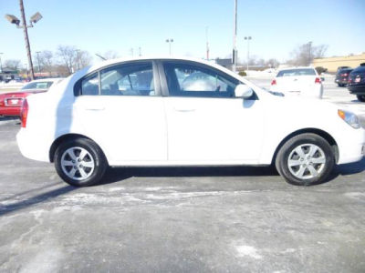 2010 Hyundai Accent GLS