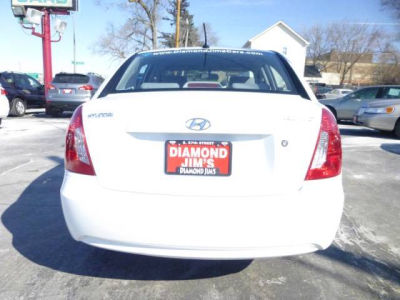 2010 Hyundai Accent GLS