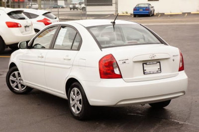 2011 Hyundai Accent  GLS