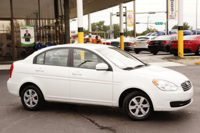 2011 Hyundai Accent  GLS