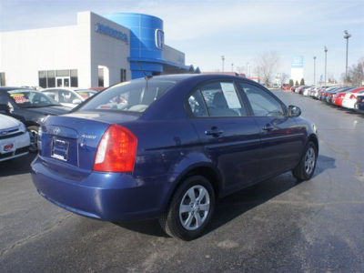 2010 Hyundai Accent GLS