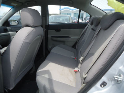 2009 Hyundai Accent  GLS