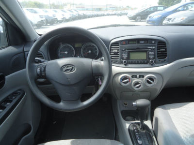 2009 Hyundai Accent  GLS