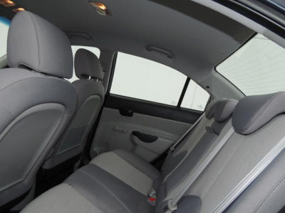 2010 Hyundai Accent GLS