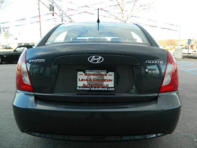 2009 Hyundai Accent  GLS