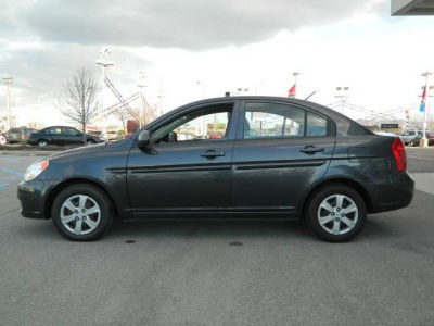 2009 Hyundai Accent  GLS