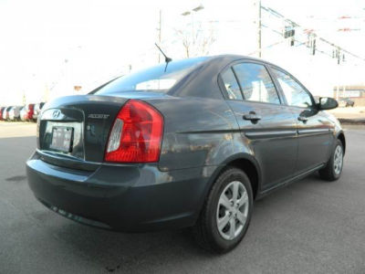 2009 Hyundai Accent  GLS