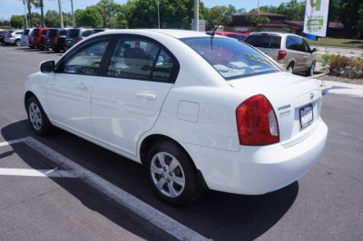 2010 Hyundai Accent  GLS
