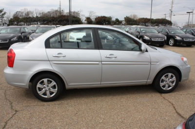 2009 Hyundai Accent  GLS