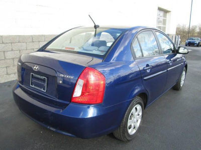 2009 Hyundai Accent  GLS