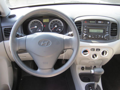 2008 Hyundai Accent  GLS