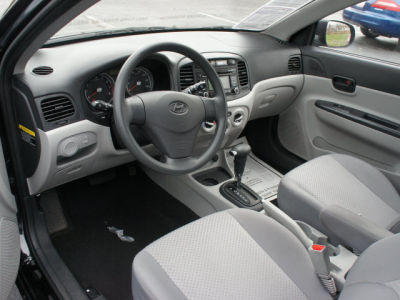 2011 Hyundai Accent  GS