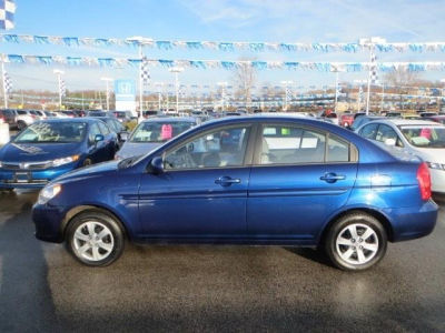 2011 Hyundai Accent  GLS