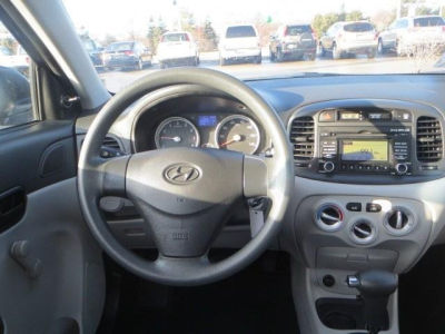 2011 Hyundai Accent  GLS