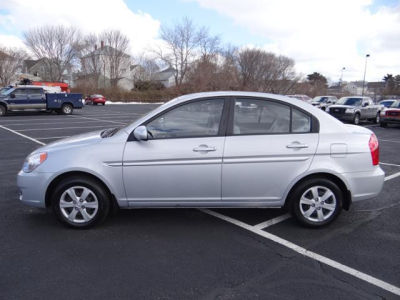 2010 Hyundai Accent  GLS