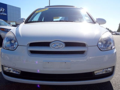 2009 Hyundai Accent SE