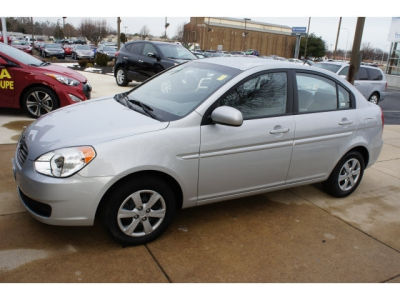 2011 Hyundai Accent  GLS