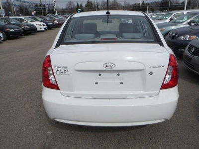 2010 Hyundai Accent  GLS