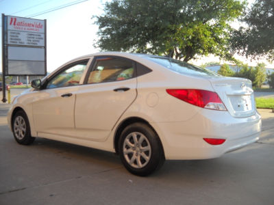 2012 Hyundai Accent  GLS